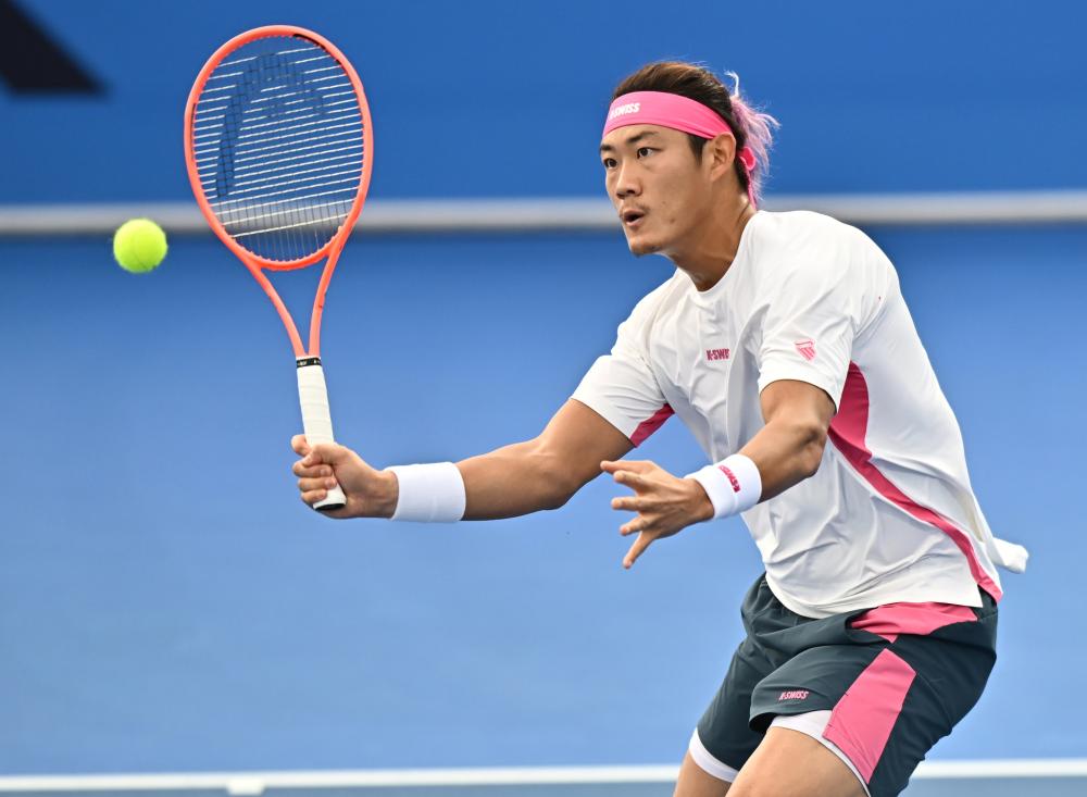 因右踝发炎，朗尼克取消了担任阿森纳vs拜仁解说嘉宾的计划