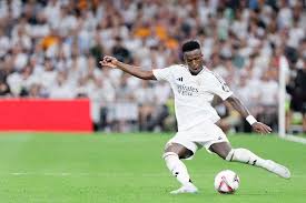 记者守候利物浦基地等待萨拉赫，斯洛特或派其出战国米